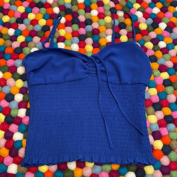 Aritzia camisole top - Picture 1 of 6